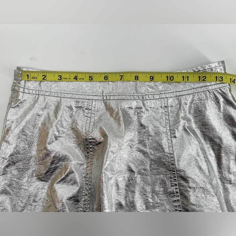 DO+BE Shimmering Metallic Silver Faux Leather Skater Skirt S Small - Picture 7 of 8